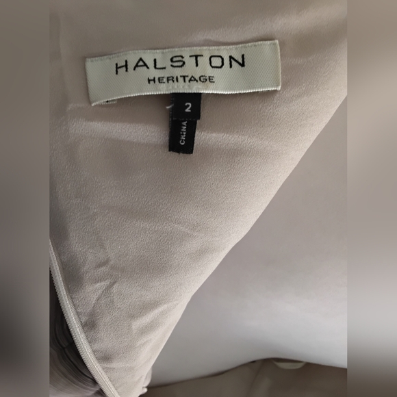 Elegant Ombre Sleeveless Dress - Picture 7 of 10